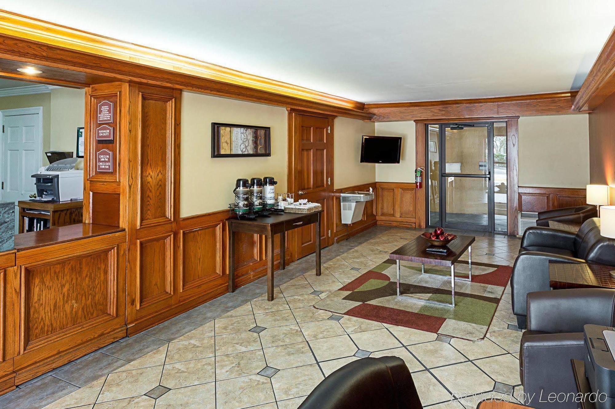 Executive Thibodaux New Orleans Hotel Exterior photo