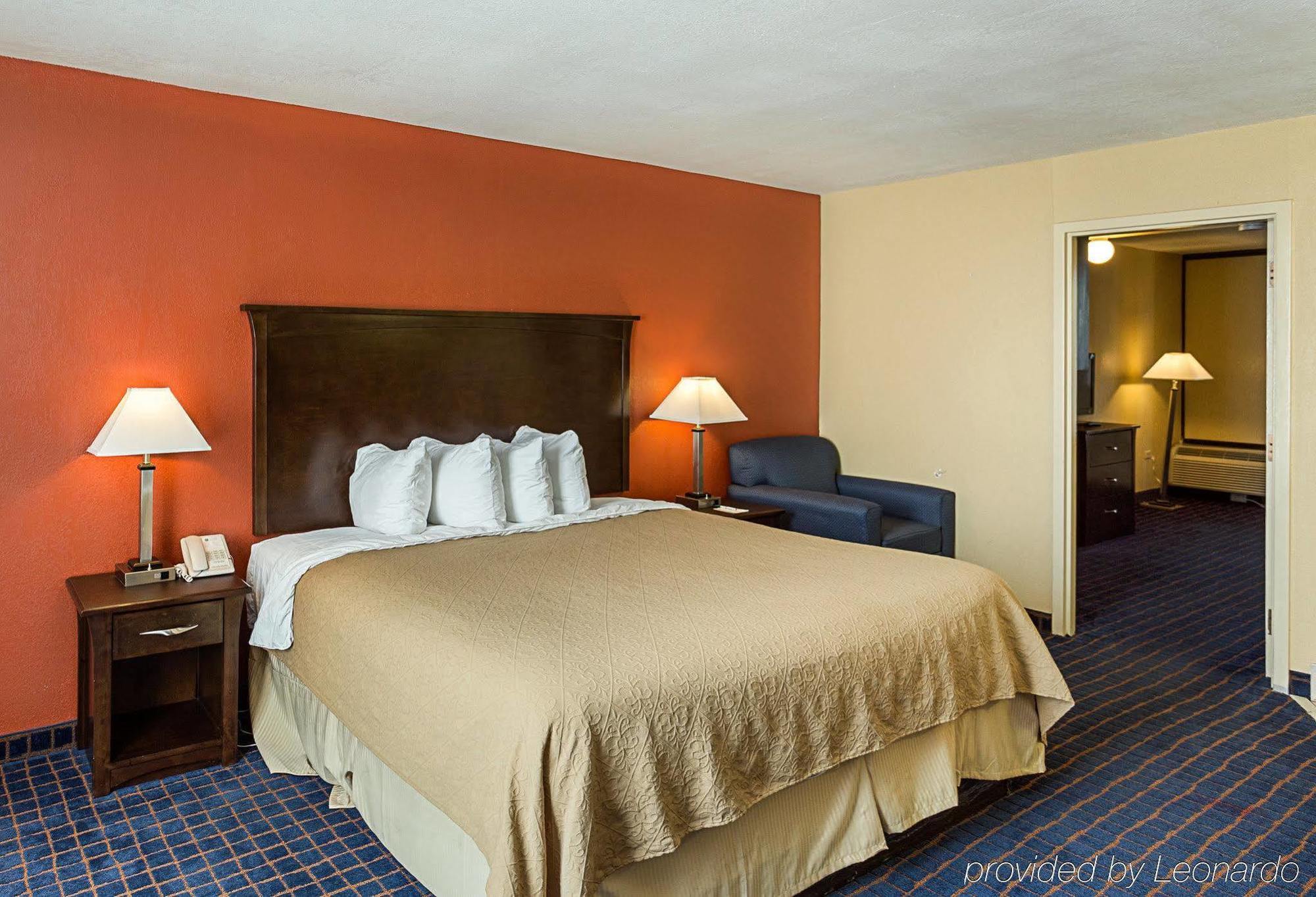 Executive Thibodaux New Orleans Hotel Exterior photo