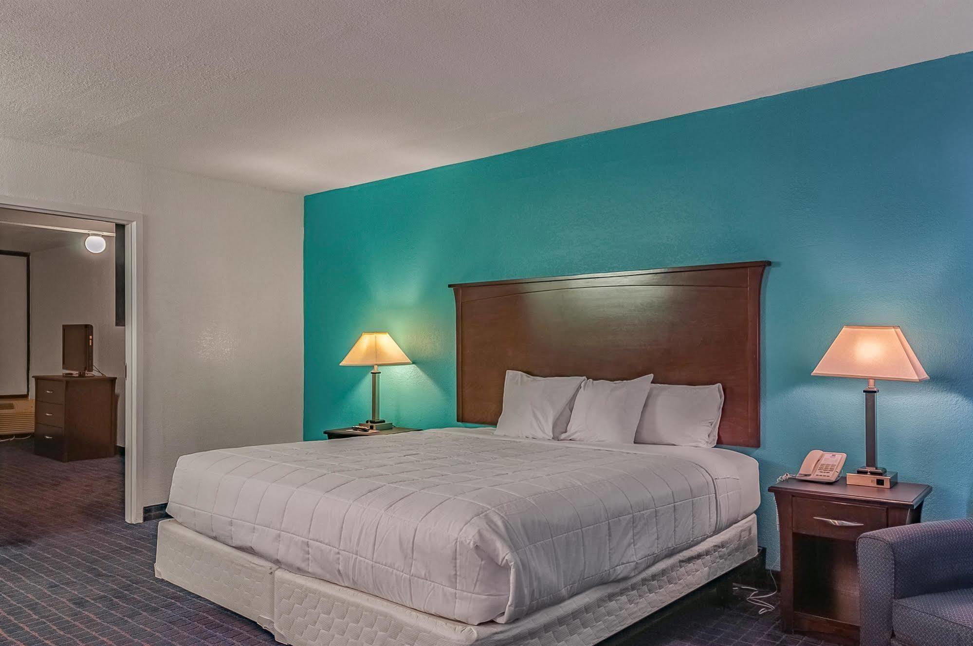 Executive Thibodaux New Orleans Hotel Exterior photo